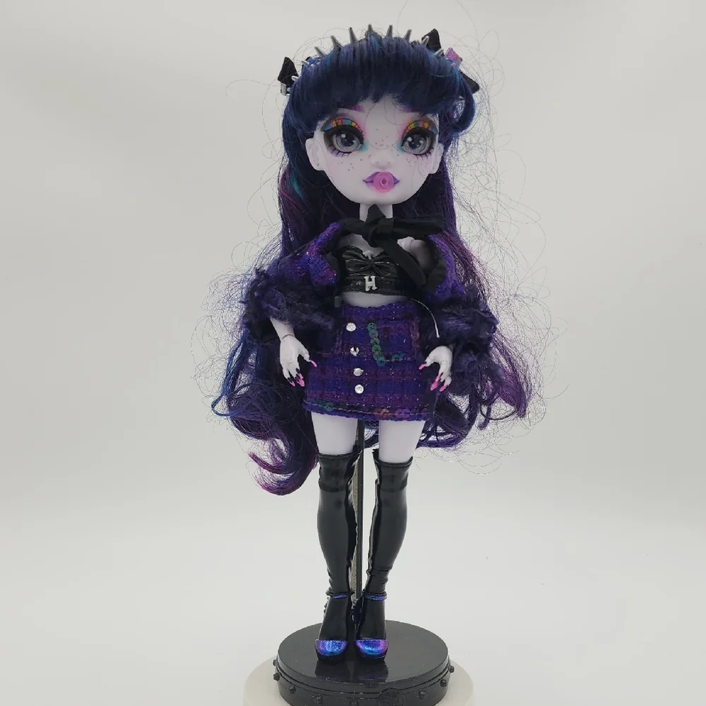 Rainbow High Veronica Storm Fashion‎ Doll